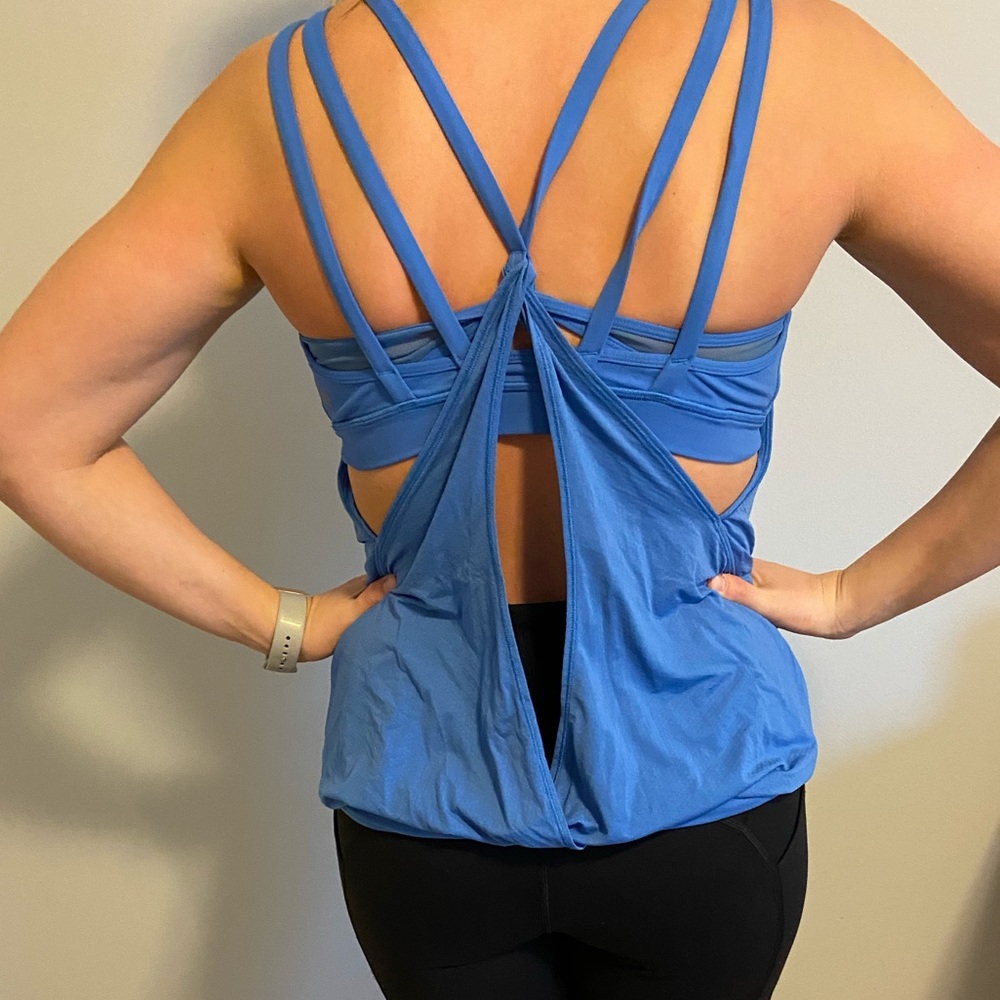 Lululemon tank with built in bra